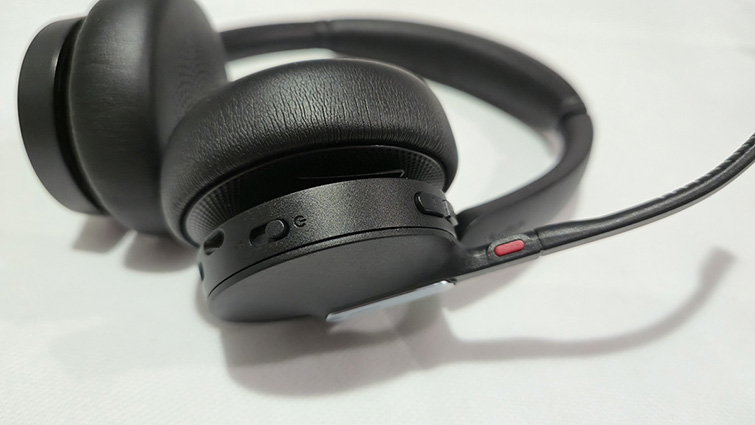 Yealink WH64 Hybrid Dual UC DECT wireless headset review