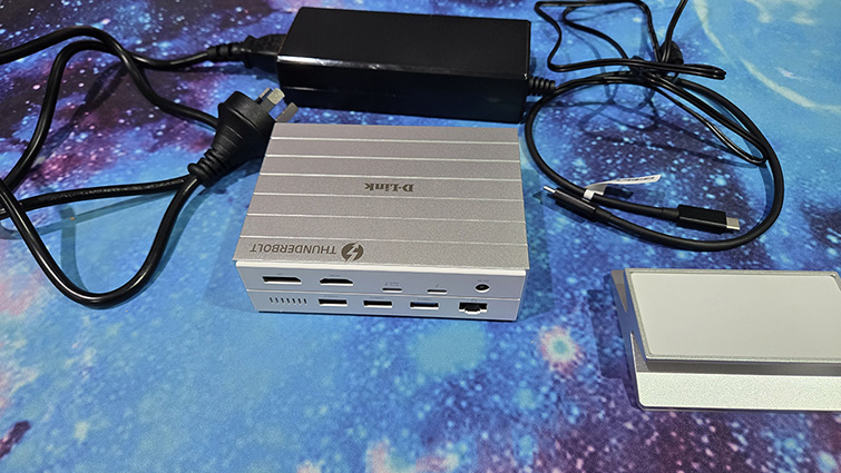 D-Link 14-in-1 Thunderbolt 4 Docking Station DUF-E01 review