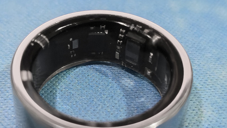 Ultrahuman Air smart ring review